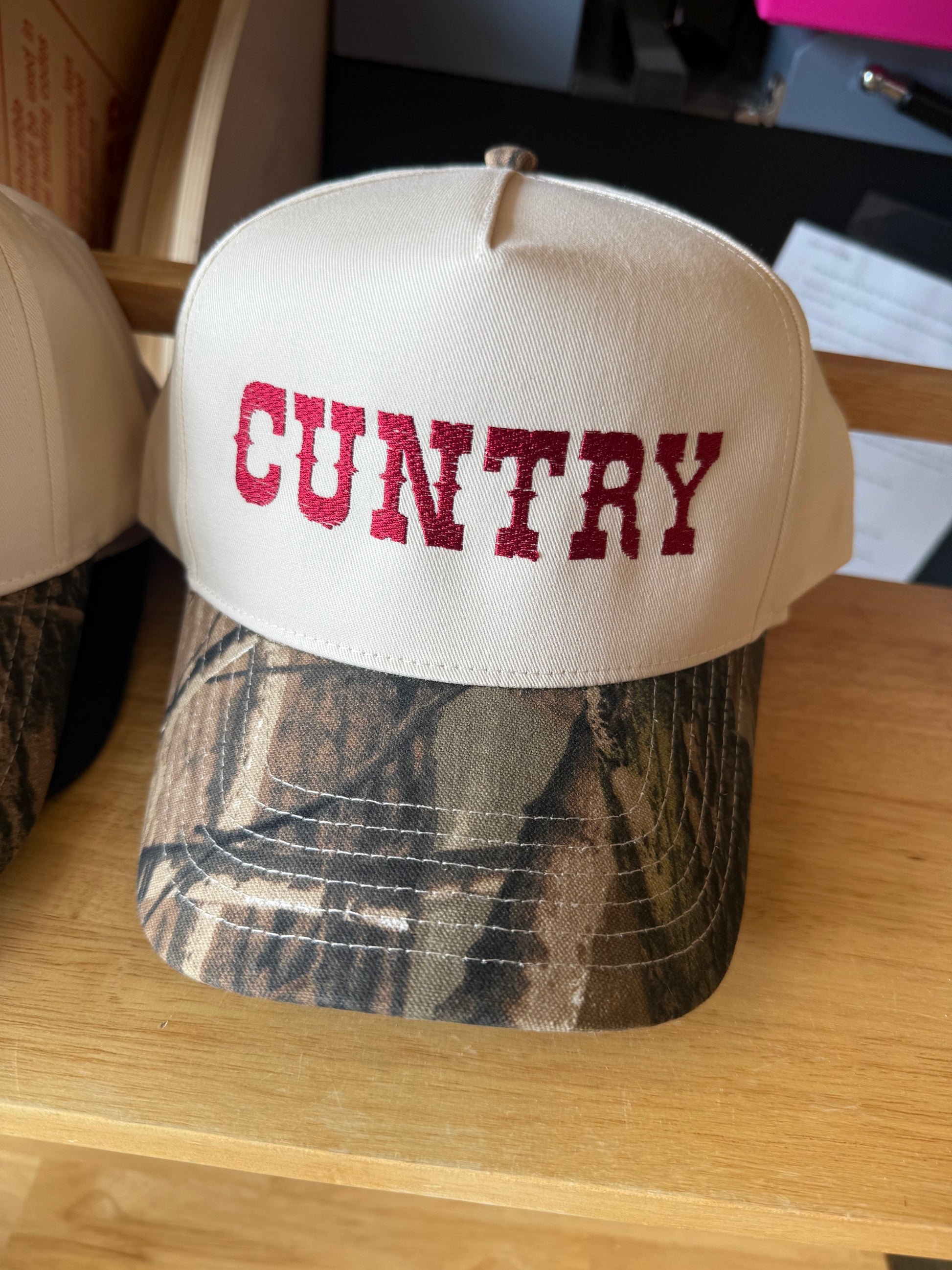 Cuntry Hat